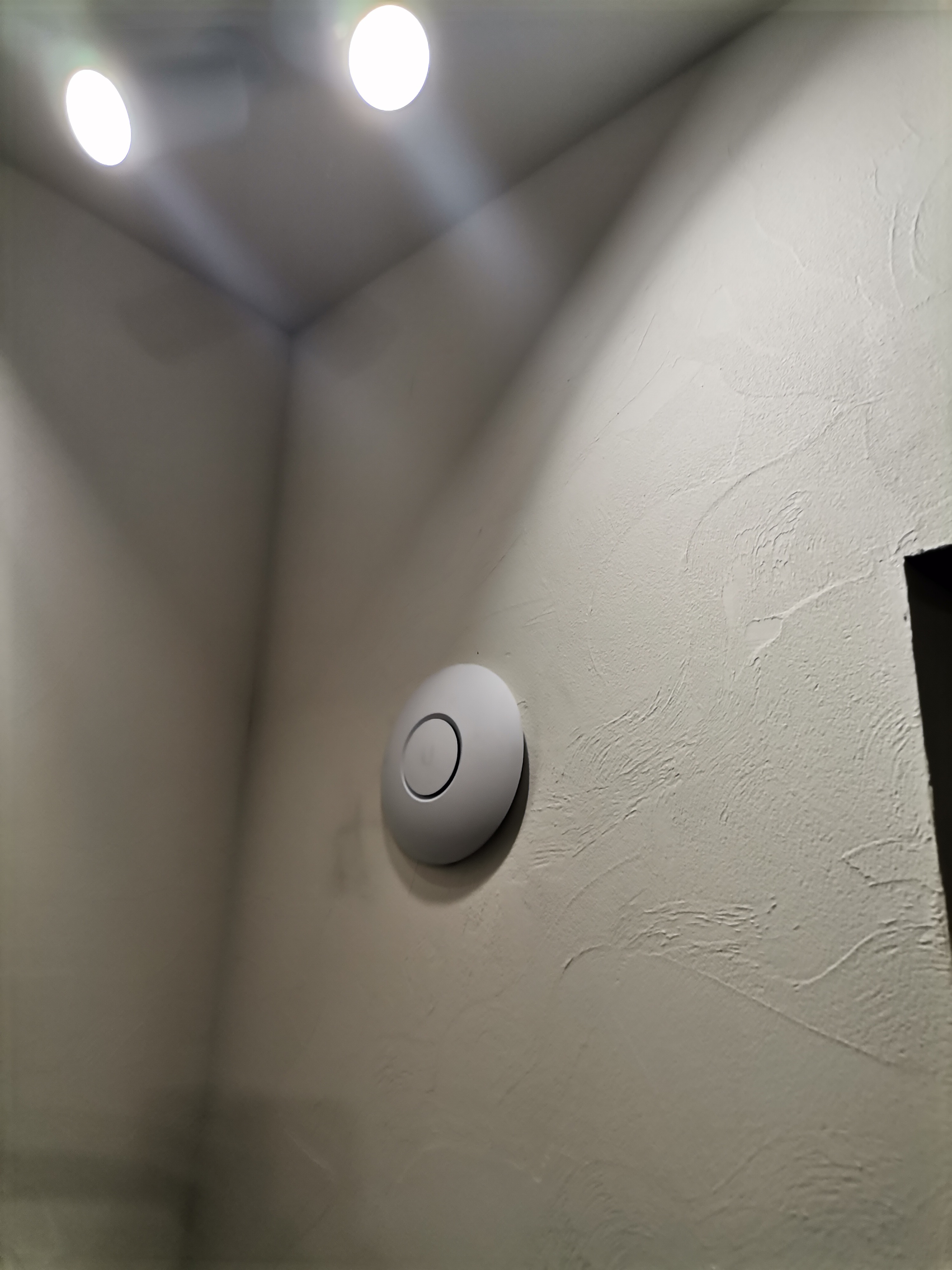 Wi-Fi точка доступа Ubiquiti для видеонаблюдения